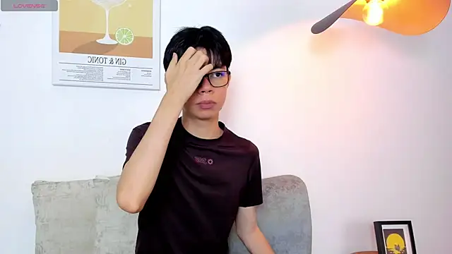 daniell rdrig online show from March 12, 12:31 pm