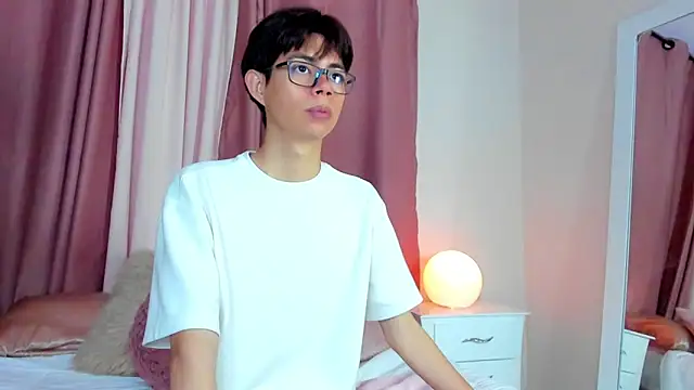 daniell rdrig online show from March 7, 12:21 pm