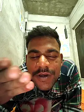 akshat234556 online show from March 28, 4:41 pm