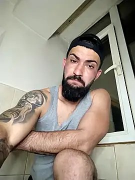 Tommy Porn  online show from April 22, 9:54 pm