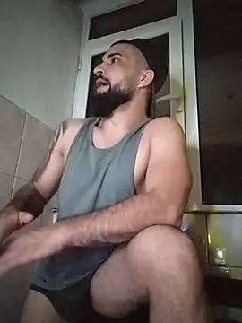 Tommy Porn  online show from May 19, 9:33 pm