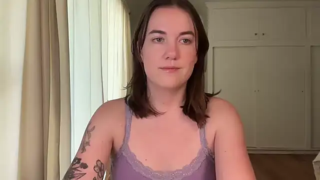 summerxo online show from March 19, 6:08 pm