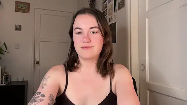 summerxo online show from April 12, 1:53 am
