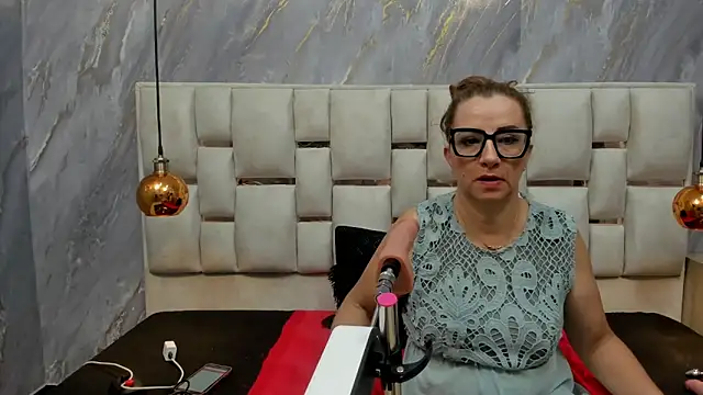 Milf Drip online show from May 24, 2:39 pm