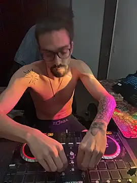 psycrema online show from April 19, 2:29 pm