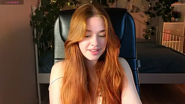 TiffanyVex online show from March 18, 3:24 pm