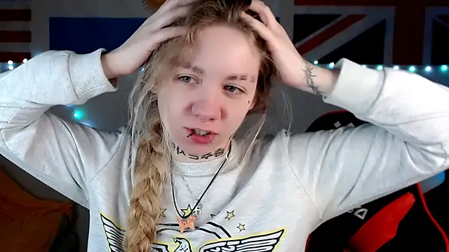 Nica Kawaii online show from March 20, 6:36 am