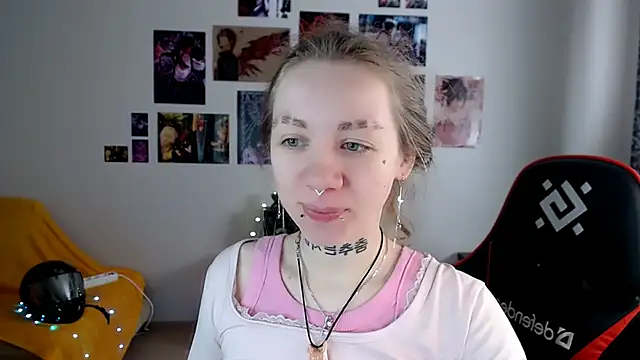 Nica Kawaii online show from April 7, 7:43 am