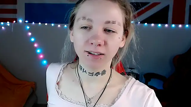 Nica Kawaii online show from March 19, 6:02 am