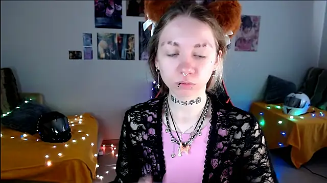 Nica Kawaii online show from May 20, 12:13 pm