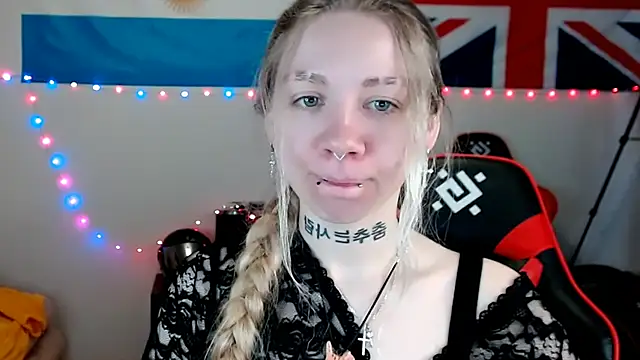 Nica Kawaii online show from March 17, 6:38 am