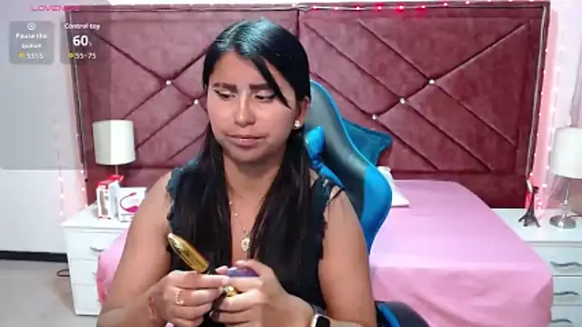 Alisha Gamskar13 online show from March 20, 1:12 pm