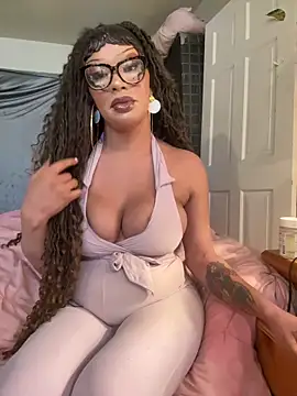 Riasvenenoo online show from April 19, 6:10 pm