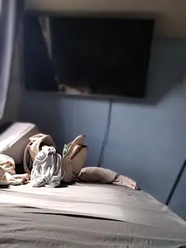 YourLiaa  online show from March 11, 2:55 pm