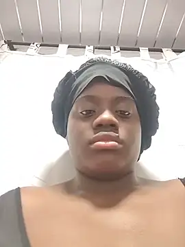 YourLiaa  online show from April 19, 5:08 am