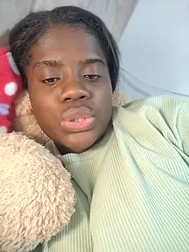 YourLiaa  online show from March 26, 12:09 am