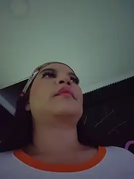 Pretty Julieta online show from March 30, 10:00 pm