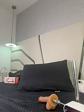 Snapshot of Kendall__evanss chatting on March 21, 8:24 pm Kendall evanss online show from March 21, 8:24 pm