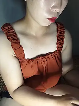 Snapshot of Fiona_2026 chatting on June 19, 1:33 am Fiona 2026 online show from June 19, 1:33 am