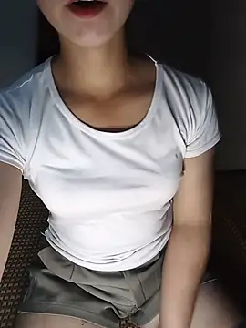 Snapshot of Fiona_2026 chatting on July 8, 2:07 pm Fiona 2026 online show from July 8, 2:07 pm