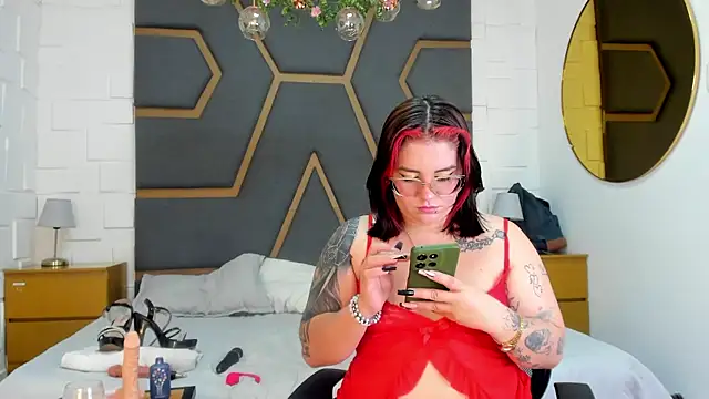 juana valkiria online show from June 5, 3:44 am