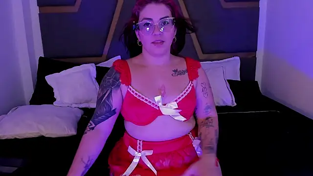 juana valkiria online show from July 15, 3:35 am