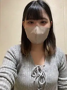 Snapshot of Ema_jp7 chatting on March 9, 4:27 am Ema jp7 online show from March 9, 4:27 am