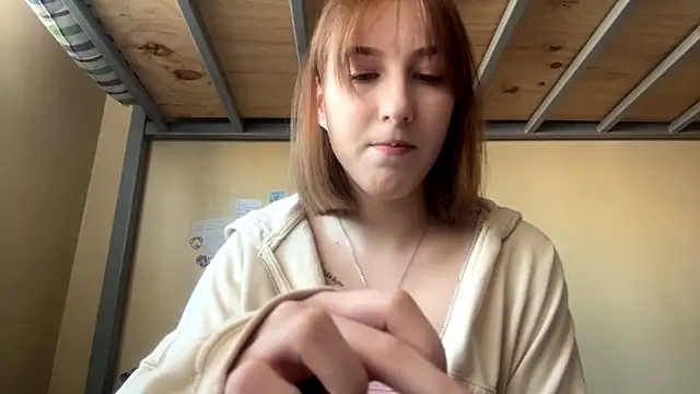 AquilineOrites online show from March 13, 6:40 am