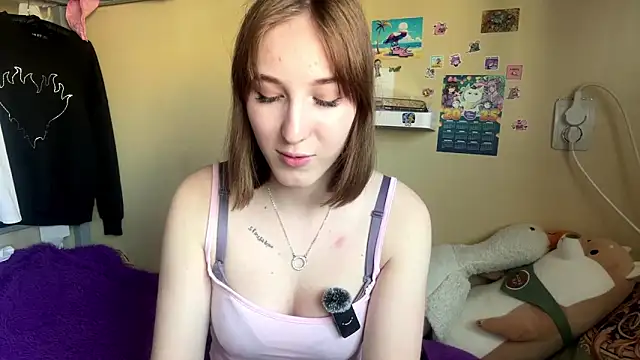 AquilineOrites online show from March 24, 6:46 am