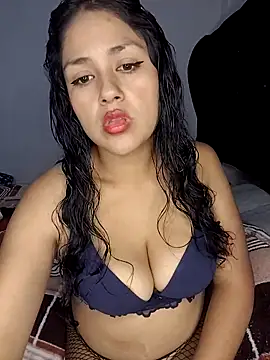 shantal1921 online show from April 5, 4:41 am