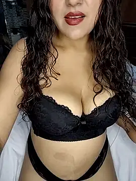 shantal1921 online show from May 10, 11:50 pm