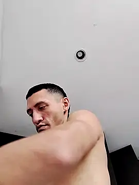 TuCanero23cm online show from April 15, 8:20 pm