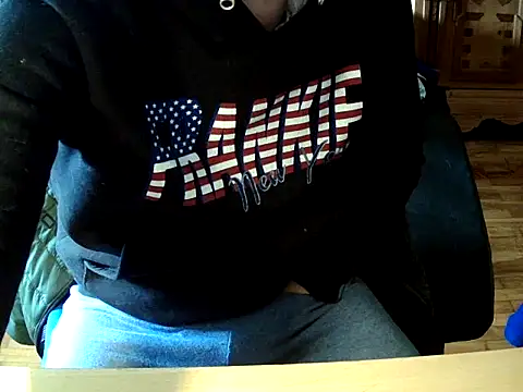 YoUnGbOy2018 online show from March 12, 9:13 am