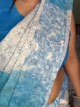 Snapshot of your_bhabhi_love chatting on May 9, 4:32 pm your bhabhi love online show from May 9, 4:32 pm