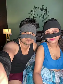 Snapshot of your_bhabhi_love chatting on June 3, 6:23 pm your bhabhi love online show from June 3, 6:23 pm