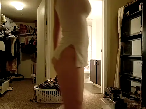 dovelovely online show from July 7, 1:08 am