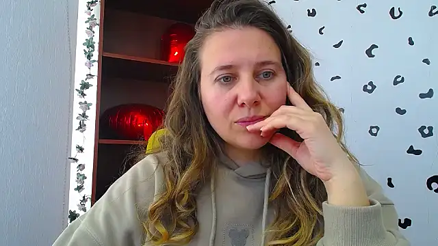 Nionelly online show from March 5, 12:57 pm