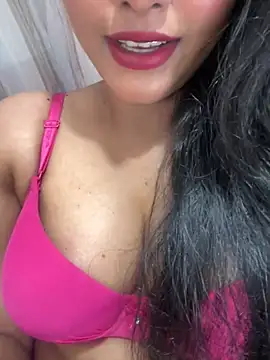 Snapshot of munni-munni6767 chatting on May 6, 8:35 pm munni-munni6767 online show from May 6, 8:35 pm