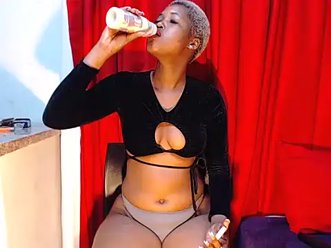 DarkDivva18 online show from April 30, 1:34 am