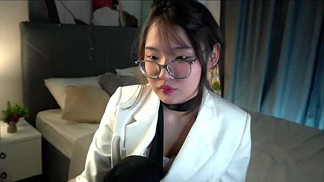 NelleMihalko online show from April 2, 11:06 am