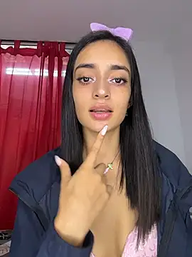 leilani X online show from April 29, 3:05 pm