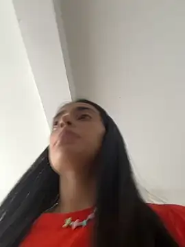 Snapshot of leilani_X chatting on May 8, 2:21 pm leilani X online show from May 8, 2:21 pm