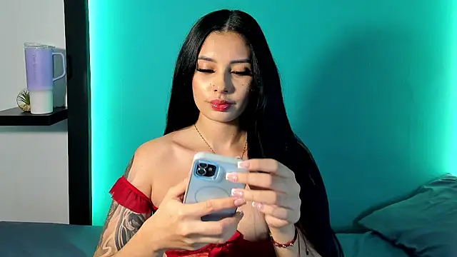 Emma AH online show from March 9, 12:20 pm