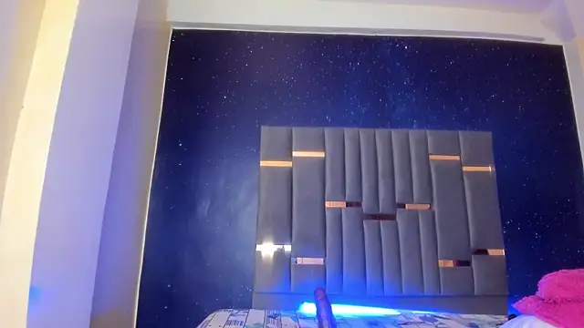 ChannelQueen online show from April 9, 3:41 am