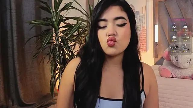 SweetiePie 3 online show from May 19, 12:56 pm