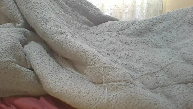 Snapshot of ndivhuwomuleya chatting on May 8, 8:51 am ndivhuwomuleya online show from May 8, 8:51 am