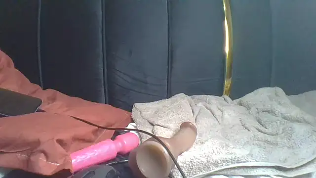 ndivhuwomuleya online show from April 2, 8:21 am