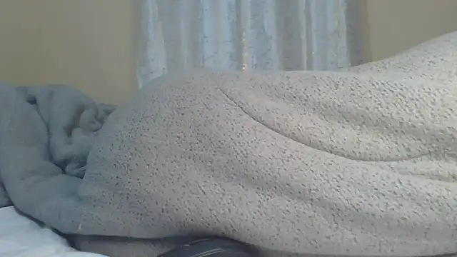 Snapshot of ndivhuwomuleya chatting on May 13, 4:25 pm ndivhuwomuleya online show from May 13, 4:25 pm