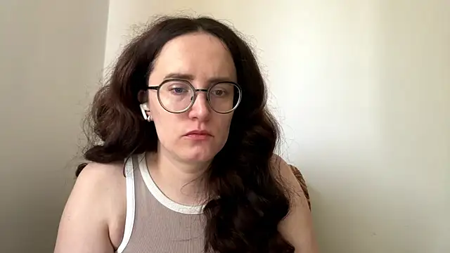 SofiaTease online show from March 25, 9:30 am