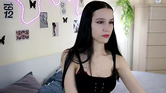 DaisyPillow online show from March 7, 9:42 pm